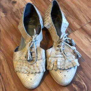 Jeffrey Campbell Vintage Kelley Oxford  Flats 8.5